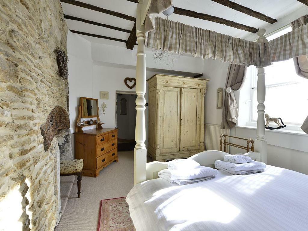 Kemble Cottage Брадфорд на Аэвен Экстерьер фото